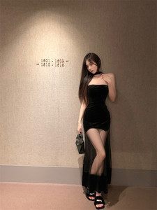 性感辣妹纱网设计感黑色连衣裙女装夏季纯欲高级露背显瘦长款裙子