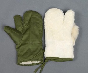 冬季真羊毛手套户外骑行加棉皮毛一体三指军绿78手套防寒保暖男女