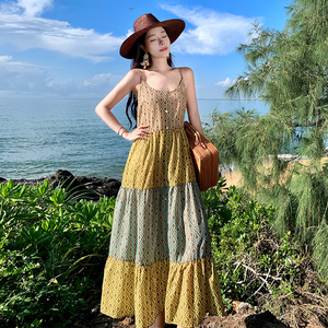 夏季新款沙滩花色连衣裙露背性感吊带长裙海边度假迷笛裙女