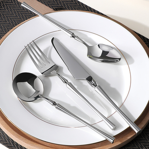 西餐餐具刀叉304不锈钢家用牛扒叉勺套装法式餐刀切扒刀甜品勺子