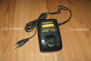 史丹利STANLEY电动工具原装220V锂电池充电器10.8V-12V百得通用