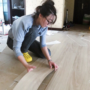 PVC石塑地板地板胶/宿舍地板/自粘免胶/耐磨/塑胶地板革/环保地胶