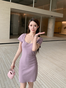 SOLO爆爆U型领针织背心连衣裙女2024夏季新款设计感显瘦针织裙子