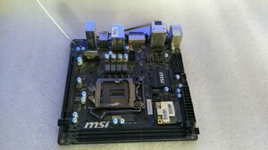 微星B85I MS-7851 DDR3内存 1150接口 B85 17X17 迷你ITX主板