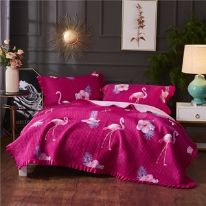 韩式卡通水晶绒粉色草莓床盖双面夹棉绗缝被床上防滑床单加厚枕套