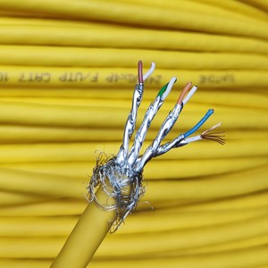 进口超七类拖链网线 CAT7 8芯0.2平方双绞屏蔽 4对网线 独立屏蔽