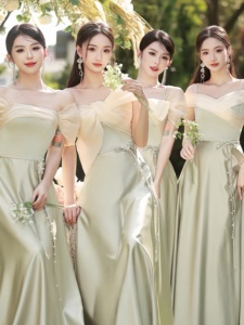 绿色缎面伴娘服2024新款姐妹团晚礼服裙大码婚礼小众高级感仙气质