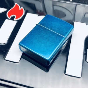 老叶zippo防风打火机2018年美版原装天蓝色透明光漆糖果漆24534