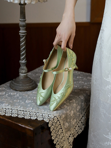 Lusen国风刺绣玛丽珍中跟单鞋新娘配旗袍领证穿高级感不累脚日常
