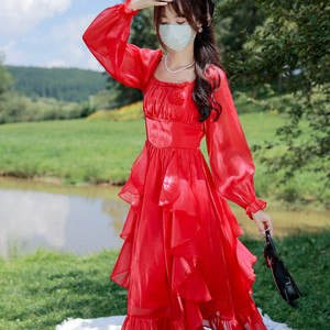 玫瑰佛洛城 花崎鹿红色超仙长袖连衣裙秋季女法式复古赫本风裙子