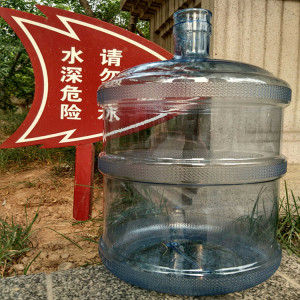 全新进口18.9L升PC加厚饮水机水桶纯净水桶矿泉水瓶售水机5加仑桶