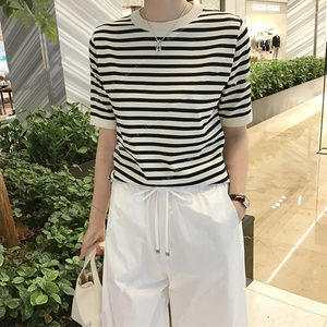 新款外贸100%纯棉黑白条纹短袖夏季圆领针织衫宽松薄款显瘦T桖女