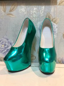 荧光绿色漆皮坡跟马蹄异型跟无跟表演T台高跟鞋 演出走秀鞋 女 Z1