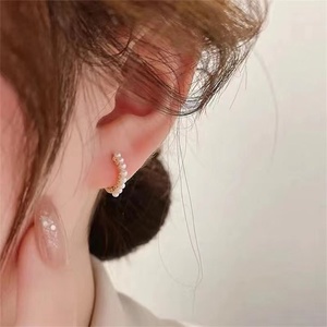 新款珍珠小米珠耳圈925防过敏耳坠新款耳环韩版百搭简约耳钉耳饰