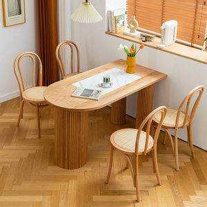 日式侘寂风红橡木实木餐桌椭圆形北欧简约家用原木罗马柱岩板餐台