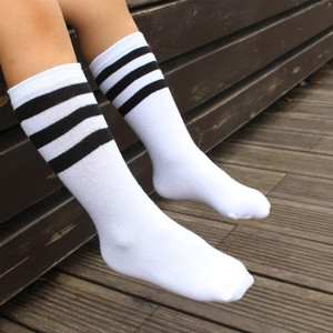 儿童中筒袜幼儿园六一表演袜纯棉袜男童女袜白底三杠运动袜及膝袜