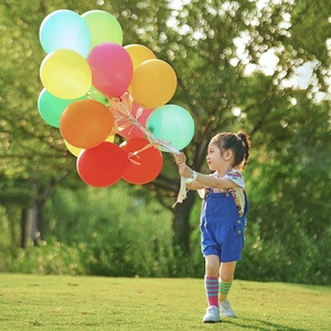 彩色气球束儿童周岁生日装饰场景布置春游户外草地毕业季拍照道具