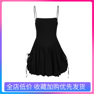 UR UX2024女装春夏新款法式收腰绑带短款黑色吊带连衣裙小黑裙