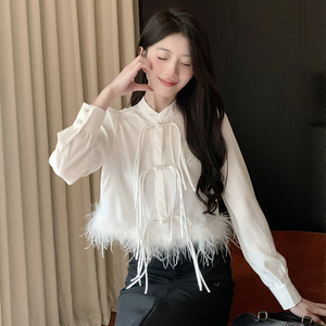 白色新中式国风盘扣立领长袖衬衫女春装设计感鸵鸟毛拼接短款上衣
