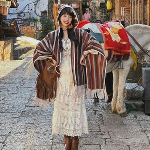 波西米亚民族风披肩斗篷女咖色条纹连帽旅游保暖流苏外搭披巾外套