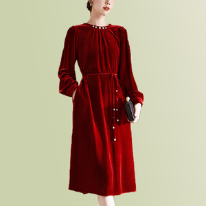 红色黑色中年大码长袖春秋冬金丝绒真丝绒连衣裙新款高端高贵洋气