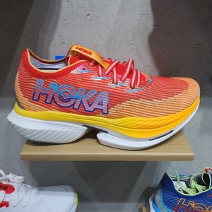 全韩百货 HOKA 韩国代购 24夏 休闲鞋 U CIELO X1 4E16