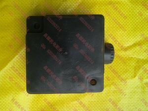 单相电动机3.0KW 黑色塑料大方盒接线柱保护盒 直径80mm配件促销