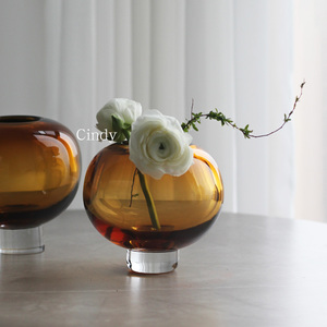 Cindy美学丹麦风格设计轻奢琥珀色琉璃圆球台面玻璃花瓶家居插花
