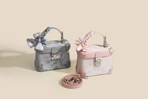 女包小众设计夏季高级感粉色盒子包包女2024新款刺绣小方包斜挎
