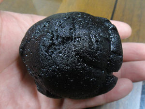 §能量矿石§菲律宾陨石 玻璃陨石泰国陨石黑陨石净重294公克