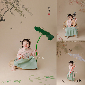 新中式古风主题儿童摄影影楼汉服女孩周岁照百天照满月照宝宝服装