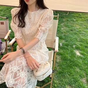蕾丝白色连衣裙女夏季法式小众设计高级感长裙温柔气质初恋仙女裙