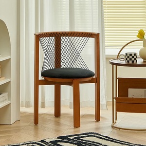 北欧设计师藤编餐椅实木中古风靠背单椅轻奢网红复古椅子竖琴椅