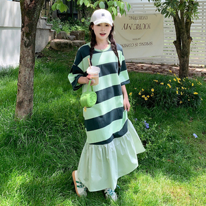 绿色条纹拼接卫衣裙女夏2024新款韩版宽松T恤长裙休闲学生连衣裙
