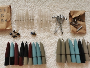 七十年代产全新原装英雄616钢笔配件笔握、有机顶珠、601铱粒笔尖