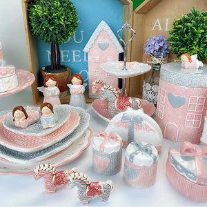 家居陶瓷工艺品摆件粉色可爱少女礼物房间客厅餐桌创意装饰物礼品