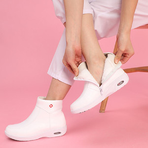 白色护士鞋冬季棉鞋坡跟牛筋底加绒短靴女防滑保暖休闲医院工作鞋