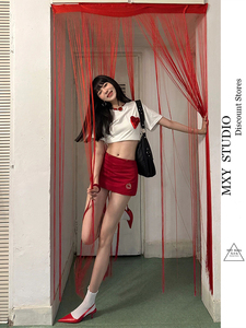 马小也韩系新款夏红色刺绣金属撞钉低腰复古短裙子个性小众设计款