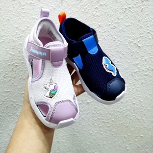 广州产2-6岁专业男女儿童品牌凉鞋包头专业童鞋机能凉鞋 返20