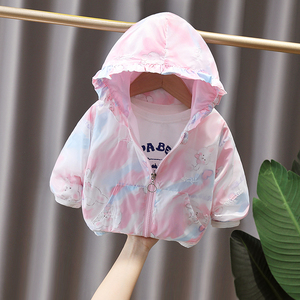 女宝宝春季外套1-2-3-4岁5女童洋气韩版连帽风衣中小童婴儿衣服装