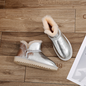 韩版银色防水女短筒靴真皮羊毛雪地靴学生一脚蹬加绒面包孕妇棉鞋
