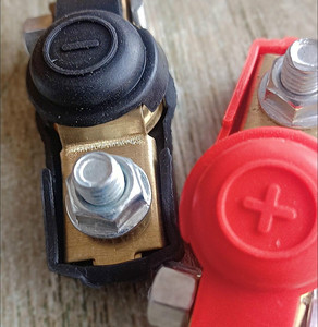 通用纯铜汽车电瓶桩头电瓶接头蓄电池接线柱电池头铜电瓶夹12V24V