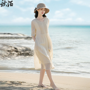 高端苎麻海滩度假旅游连衣裙女夏季高级感宽松显瘦轻薄小个子裙子