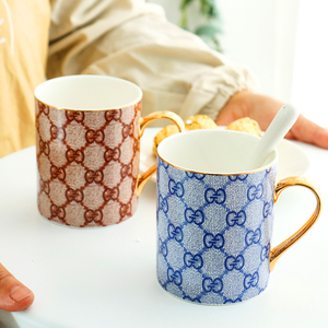 英伦欧式出口陶瓷情侣马克杯水杯下午茶轻奢杯子咖啡杯带盖送勺子