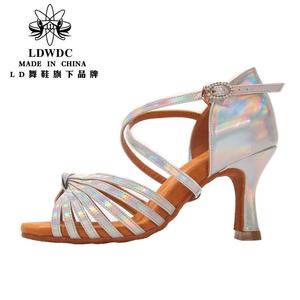 LDWDC拉丁舞鞋女成人软底ADS焦点同款小银鞋比赛表演国标新品