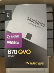 Samsung/三星 MZ-77Q8T0BW 870qvo 8tb 2.5 sata固态硬盘全新正品