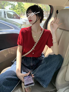 小香风红色冰丝针织开衫短袖t恤女夏季独特别致绝美设计感v领上衣
