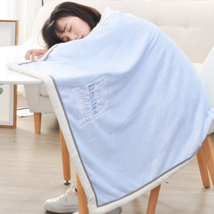 毛毯盖毯办公室午睡被子法兰绒午休小毯子加厚学生小毛毯空调毯夏