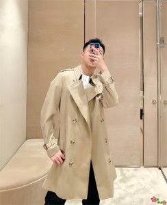 Burberry/巴宝莉 春秋新款经典肯辛顿双排扣长款修身风衣女外套男