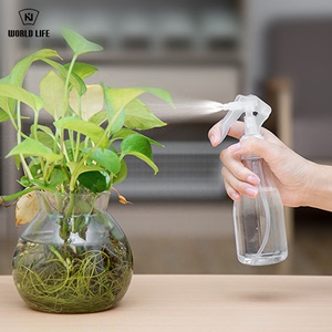 日本透明塑料喷瓶补水保湿喷雾瓶200ml浇花按压喷水瓶防挤压喷头